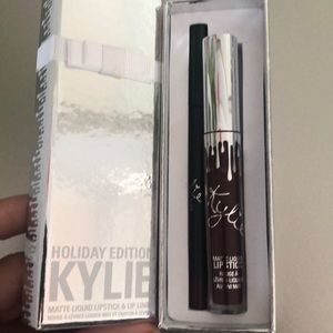 Kylie Holiday Collection Lip Kit in Vixen!